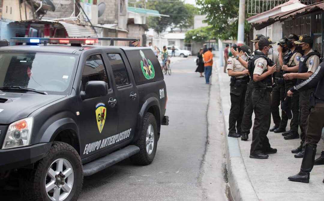 Atentado con artefacto explosivo en una vivienda del sur de Guayaquil￼