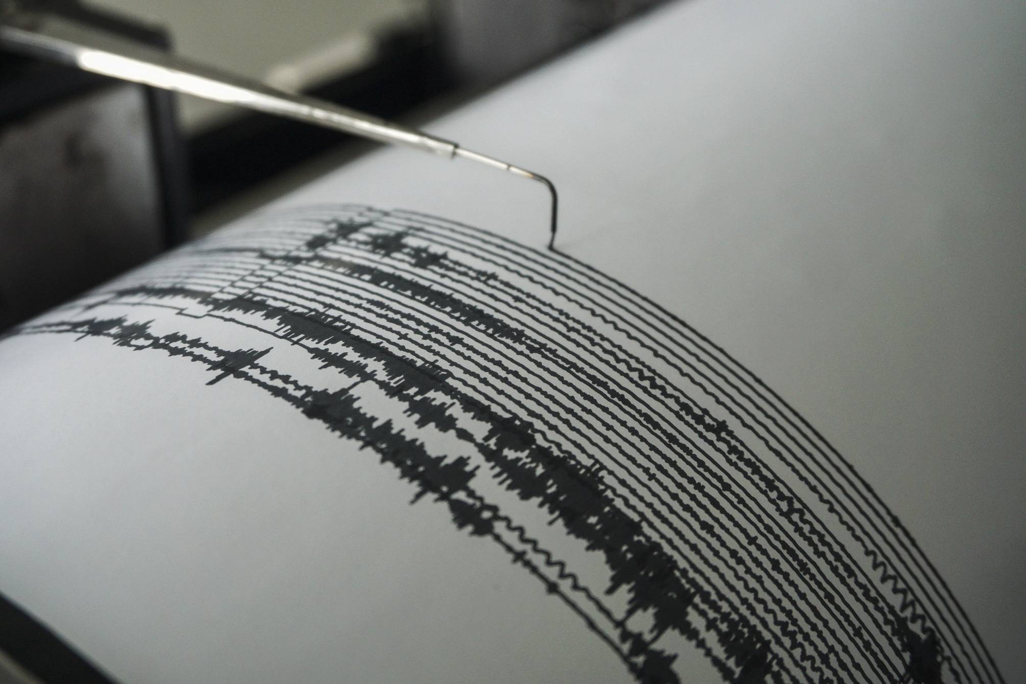 Tres sismos de magnitud moderada sacuden Lima y sur de Perú sin causar daños