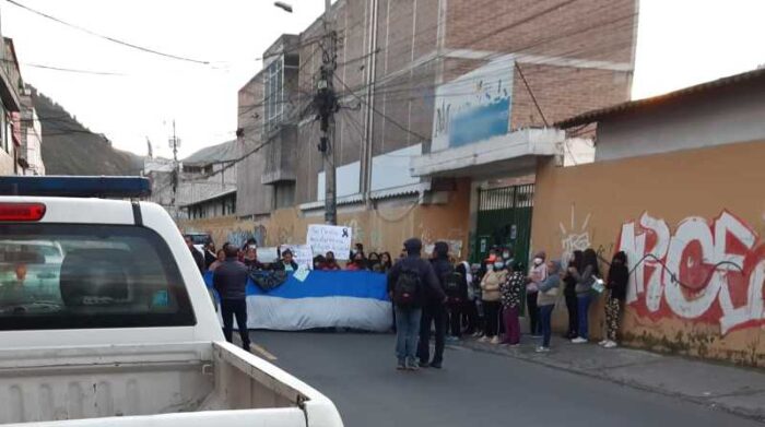 En la capital se cierra plantel educativo por estudiante que murió electrocutado ￼