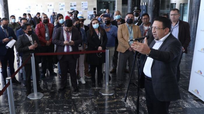 La Asamblea desecha mediar entre el Gobierno y los indígenas