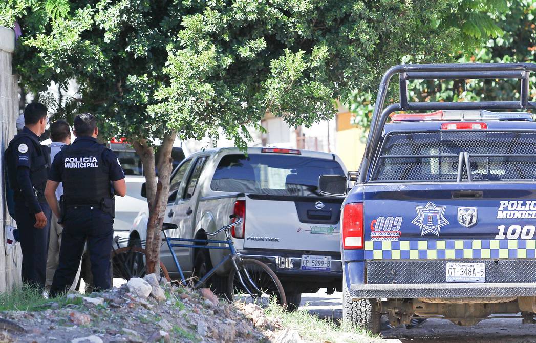 Mata a sus padres con certeros tiros de escopeta en la cabeza porque lo regañaron y acusaron de ser “drogadicto”