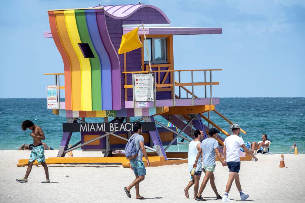 Estado de Florida en alto riesgo de contagio de covid-19 en el ‘puente’ del 4 de julio