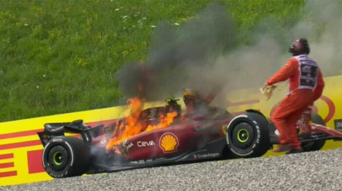 El motor del Ferrari de Sainz se incendió en la F1