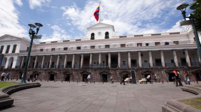 Fiscalía ingresó al Palacio de Carondelet por investigación a Lenín Moreno