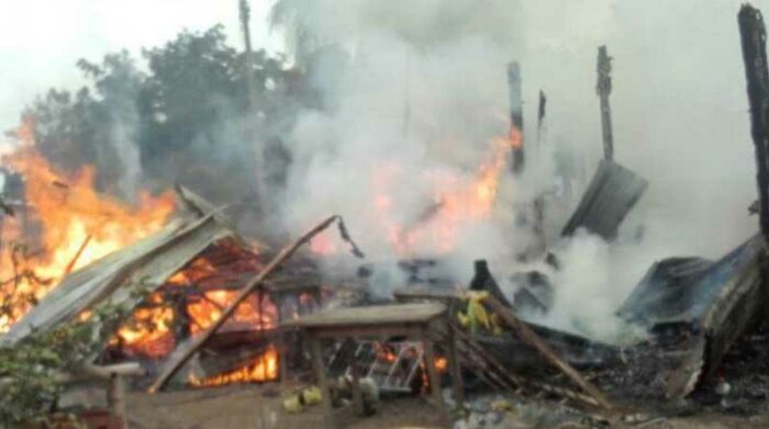 Incendio consumió una casa en Santo Domingo