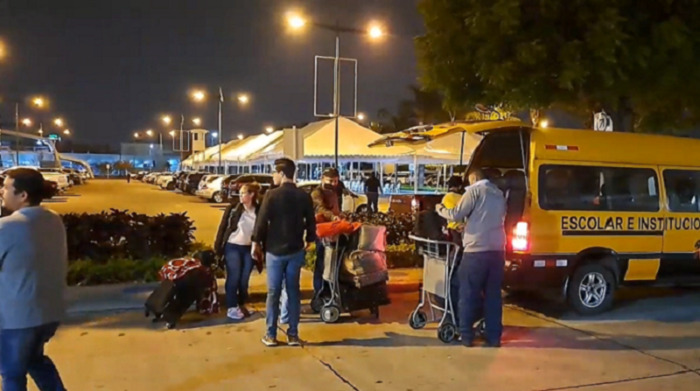 Ciudadanos venezolanos varados en aeropuerto de Guayaquil, en albergues