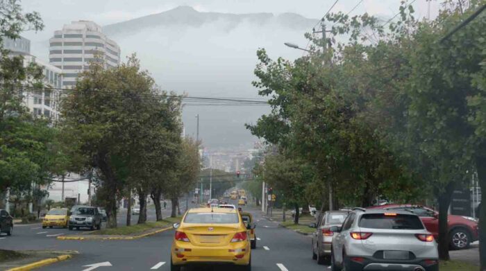 Fuertes lluvias y sol de aguas se presentarán en Quito