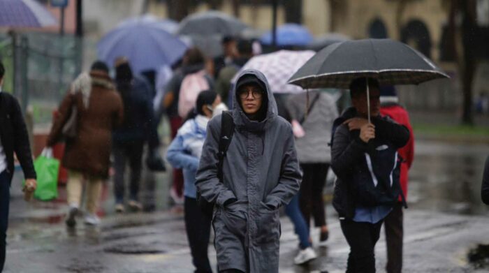 Lluvias causan accidentes de tránsito en Quto.