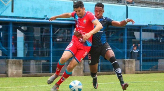 Los goles de Ronie Carrillo han sido claves para El Nacional en el ascenso