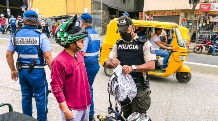 Mujer embarazada murió junto a su hija de un año en ataque armado. en Guayaquil