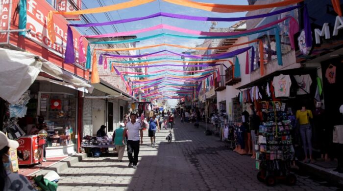 Devoción familiar y ventas en la peregrinación al santuario de la Virgen de El Quinche