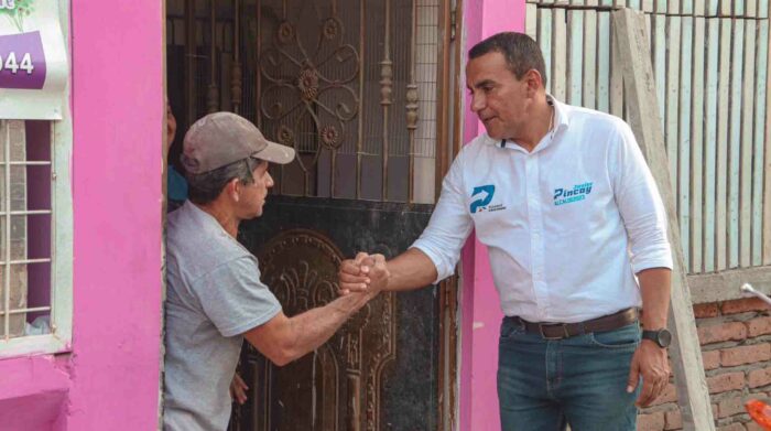 Candidato sufre ataque armado en Portoviejo