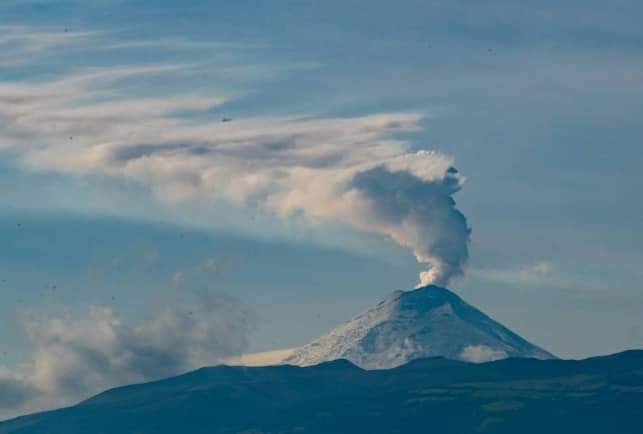 Volcán Cotopaxi, en proceso eruptivo