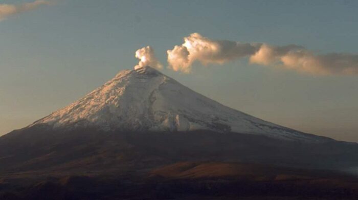 Ceniza del volcán Cotopaxi caerá ligeramente en Pichincha