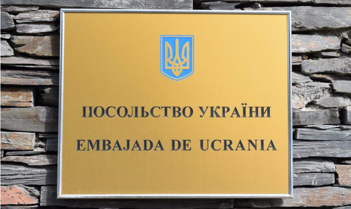 Embajadas de Ucrania recibieron bolsas sangrientas