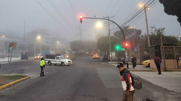 Neblina y congestión se registran en Quito este 17 de enero