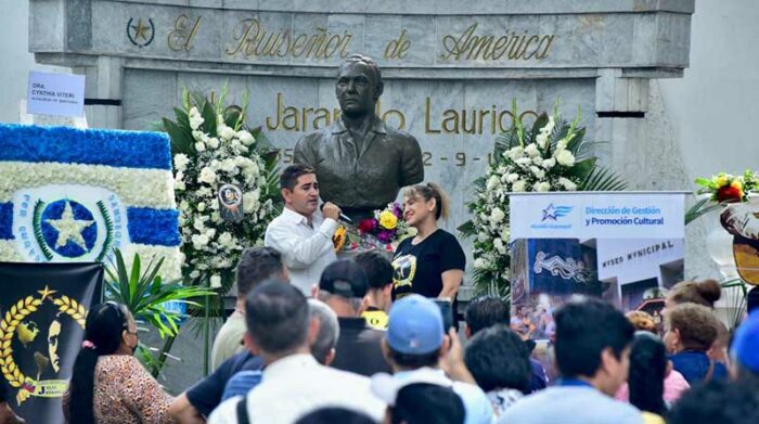 Julio Jaramillo es recordado con su música en Guayaquil