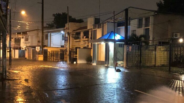 Lluvias e inundaciones ocurrieron en Guayaquil este lunes 20 de febrero