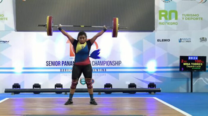 Dayana Mina es campeona panamericana de levantamiento de pesas