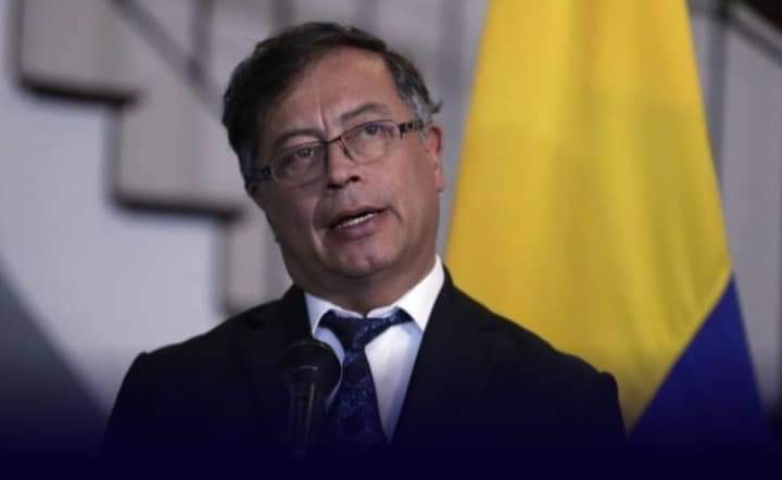 Gustavo Petro envió condolencias a las familias de las víctimas del accidente aéreo