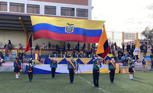 Hoy se conmemora el Día de la Bandera del Ecuador