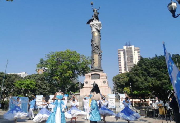 Guayaquil celebra sus 203 años de independencia