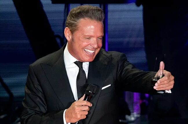 Luis Miguel es acusado por sus fans de Córdoba, Argentina, de haberlos estafado