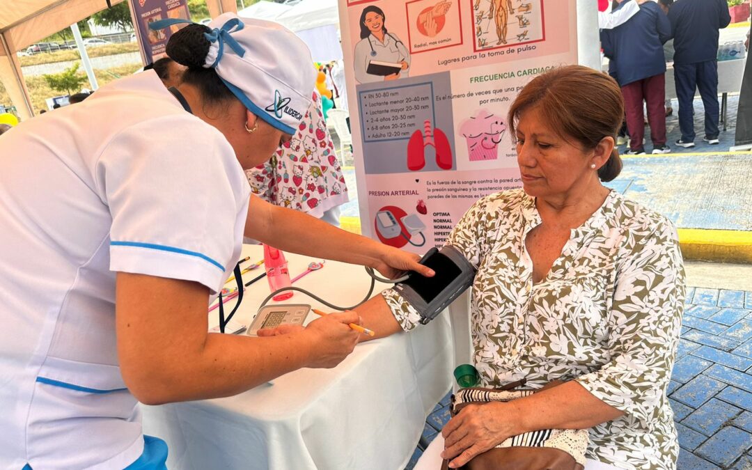 Hospital Los Ceibos realizó con éxito la Feria de Salud 2024