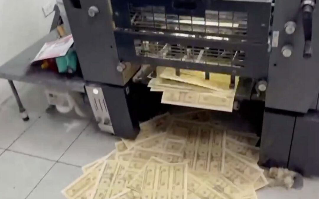 Papel moneda se imprimía y comercializaba en el Centro de Quito