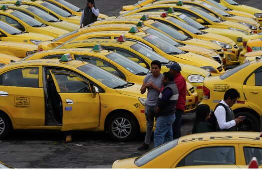 El Gobierno habilita formulario para compensar a taxistas el fin del subsidio a los combustibles