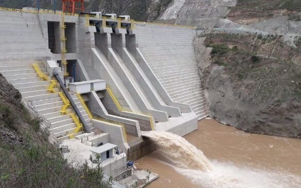 Las centrales San Francisco y Agoyán mantienen a Ecuador con energía ante la paralización de Coca Codo Sinclair