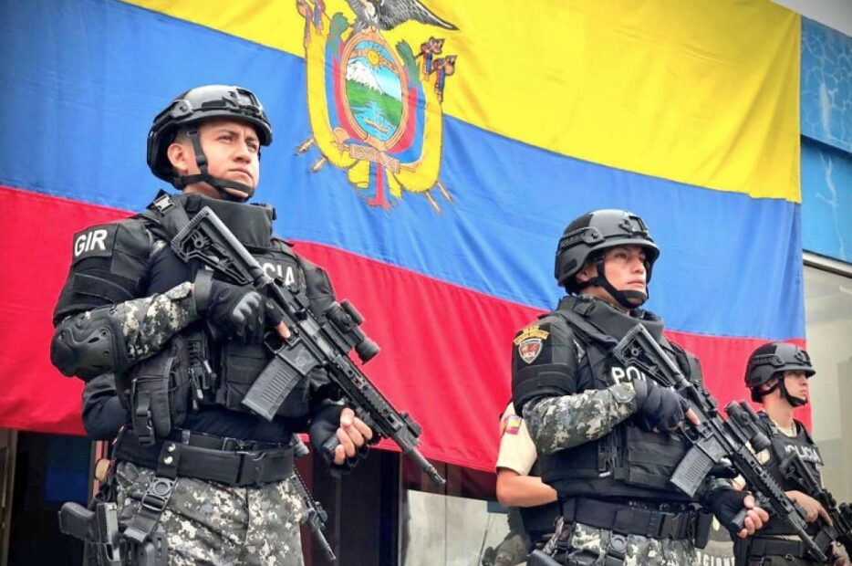 Gobierno entregó armamento a la Policía Nacional