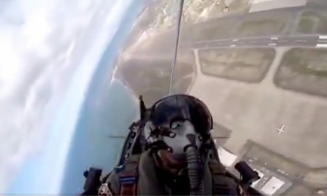 Fuerza Aérea Ecuatoriana refuerza seguridad en los cielos de Manabí y Guayas