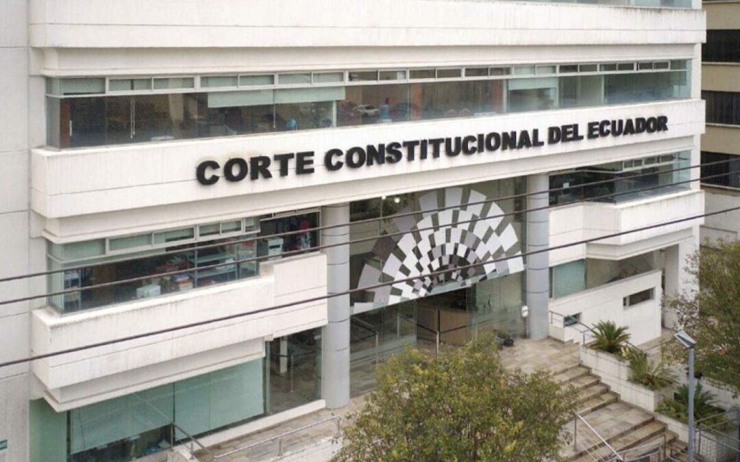 Corte Constitucional de Ecuador: un poder sin contrapesos externos