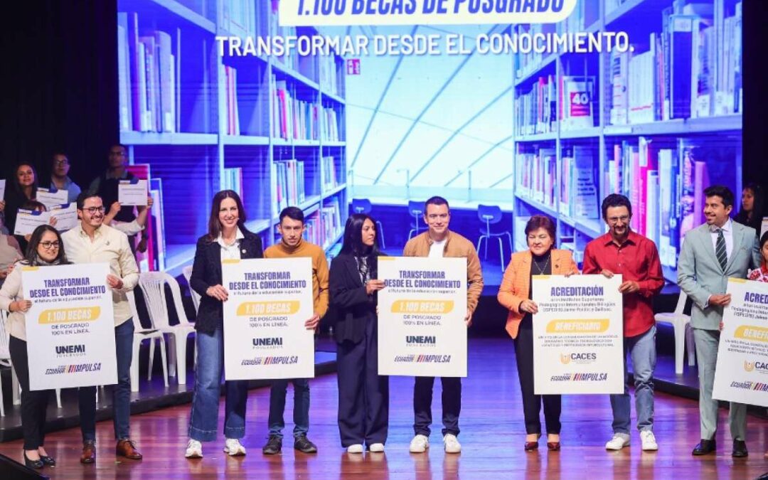 Noboa anuncia 1.100 becas de posgrado para jóvenes ecuatorianos