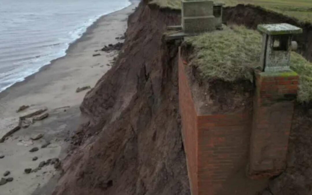 Búnker nuclear de la Guerra Fría está a punto de caer al mar por la erosión costera