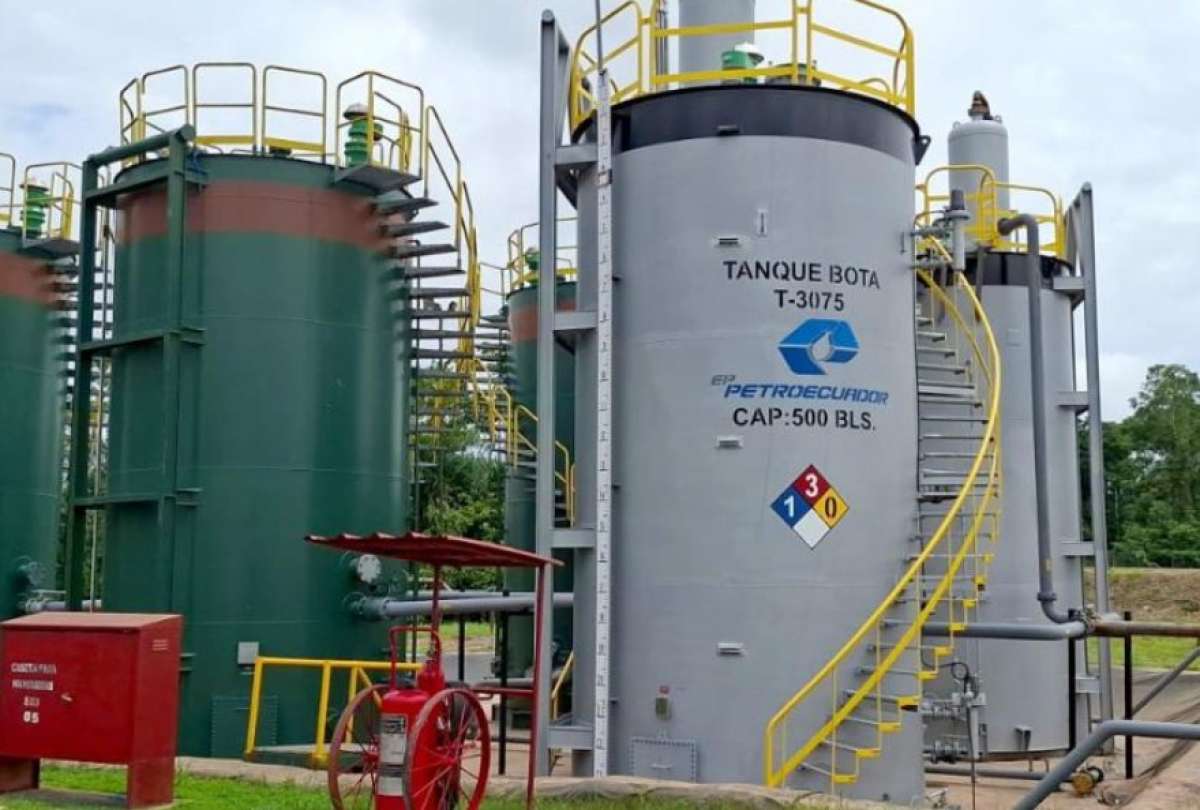 0eab4ae2e46f4f4e192feab9e416b624_XL