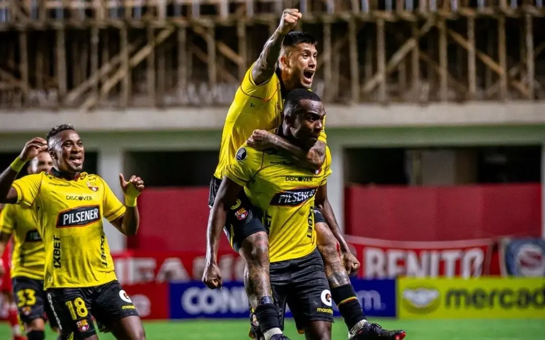 Barcelona sufrió pero clasificó a la fase 3 de la Copa Libertadores