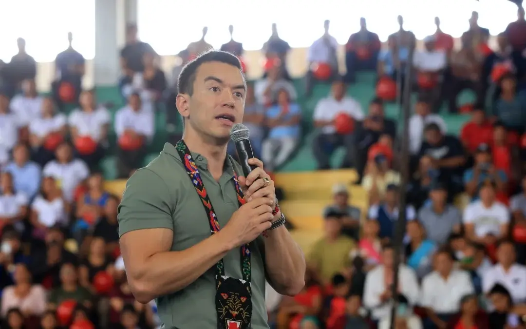 Noboa aplicará descuento en planillas de luz en zonas afectadas por tormenta solar en Ecuador