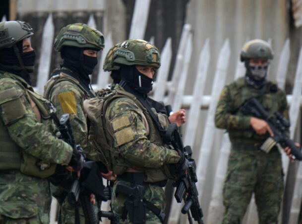 Noboa decreta estado de excepción en nueve provincias y cuatro cantones de Ecuador