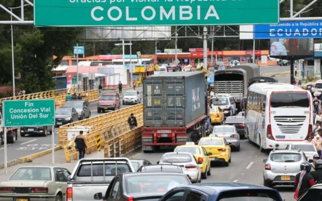 Ecuador sube al 100% la tasa de seguridad a importaciones desde Colombia