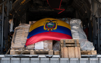 Ecuador habilita centros de acopio para ayudar a damnificados por terremoto en Colombia